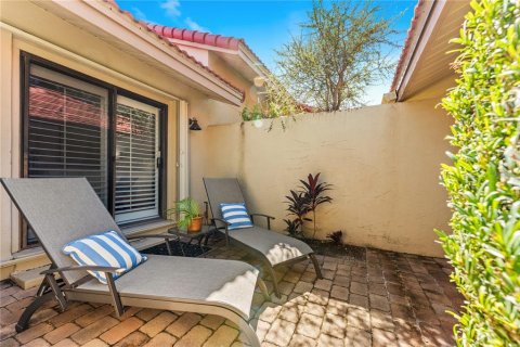 House in Sarasota, Florida 3 bedrooms, 162.02 sq.m. № 2430565 - photo 10