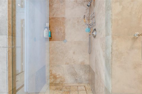 Copropriété à vendre à Miami Beach, Floride: 2 chambres, 179.77 m2 № 1927440 - photo 19