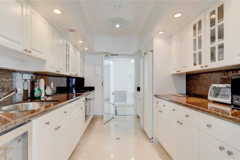 Copropriété à vendre à Miami Beach, Floride: 2 chambres, 179.77 m2 № 1927440 - photo 16