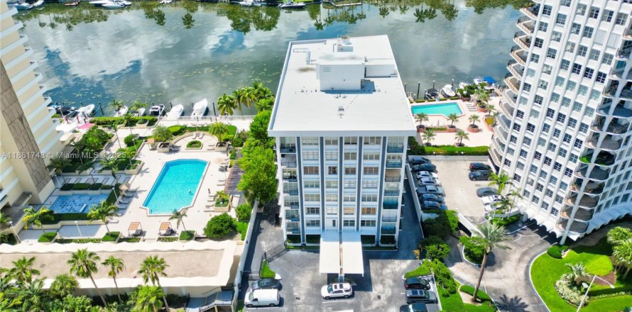 Condo à Miami Beach, Floride, 2 chambres  № 1927440