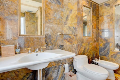 Copropriété à vendre à Miami Beach, Floride: 2 chambres, 179.77 m2 № 1927440 - photo 26