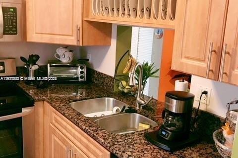 Condo in Margate, Florida, 2 bedrooms  № 1952235 - photo 2