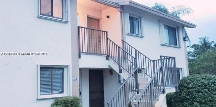 Condo in Margate, Florida, 2 bedrooms  № 1952235