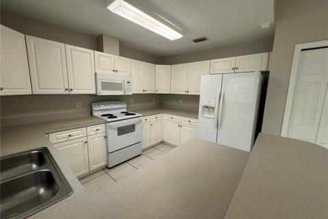 Villa ou maison à louer à Gainesville, Floride: 4 chambres, 169.55 m2 № 1681112 - photo 6