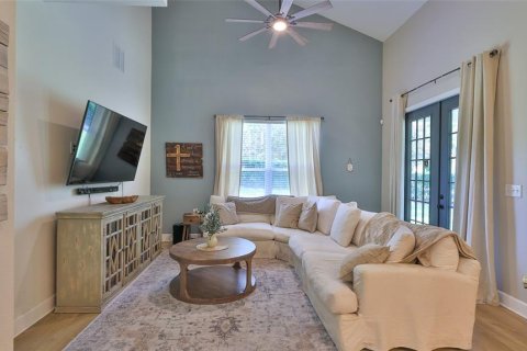 House in DeLand, Florida 4 bedrooms, 252.88 sq.m. № 1778183 - photo 13