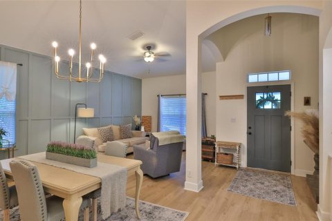 House in DeLand, Florida 4 bedrooms, 252.88 sq.m. № 1778183 - photo 9