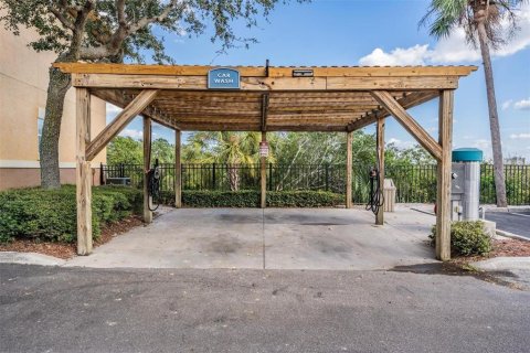 Condo in Tampa, Florida, 1 bedroom  № 1424653 - photo 25