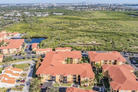 Condo in Tampa, Florida, 1 bedroom  № 1424653 - photo 4