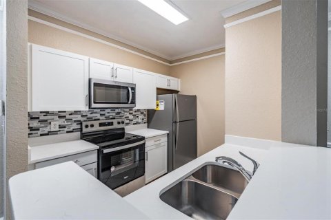 Condo in Tampa, Florida, 1 bedroom  № 1424653 - photo 10