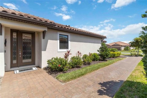 House in Bradenton, Florida 2 bedrooms, 144.74 sq.m. № 1758010 - photo 4