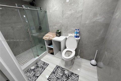 Condo in Sunny Isles Beach, Florida, 2 bedrooms  № 2067582 - photo 8