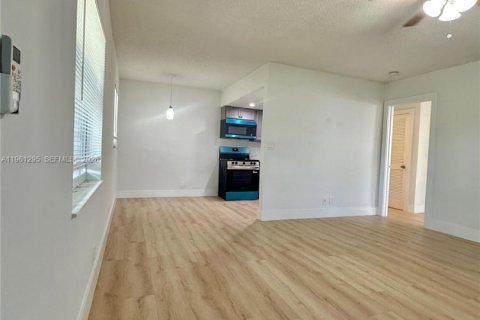 Apartment in Fort Lauderdale, Florida 1 bedroom, 70.61 sq.m. № 2022150 - photo 17