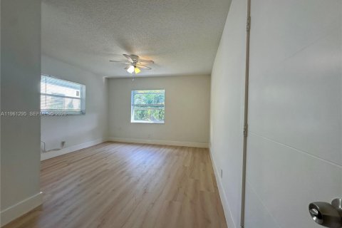 Apartment in Fort Lauderdale, Florida 1 bedroom, 70.61 sq.m. № 2022150 - photo 27
