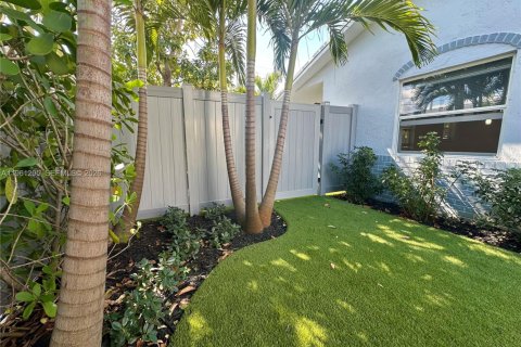 Apartment in Fort Lauderdale, Florida 1 bedroom, 70.61 sq.m. № 2022150 - photo 28