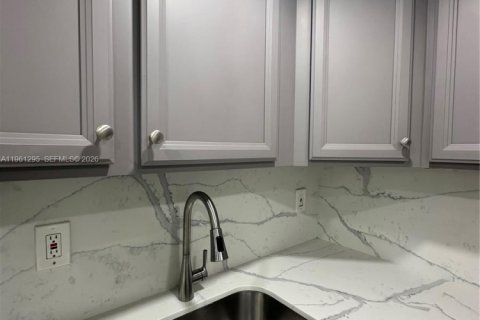 Apartment in Fort Lauderdale, Florida 1 bedroom, 70.61 sq.m. № 2022150 - photo 13