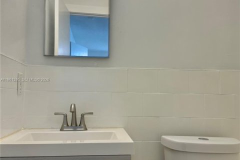 Apartment in Fort Lauderdale, Florida 1 bedroom, 70.61 sq.m. № 2022150 - photo 20