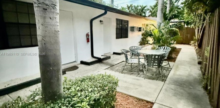 Apartamento en Fort Lauderdale, Florida 1 dormitorio, 246.56 m2 № 2030154