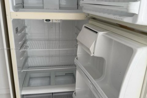 Apartamento en alquiler en Fort Lauderdale, Florida, 1 dormitorio, 246.56 m2 № 2030154 - foto 9