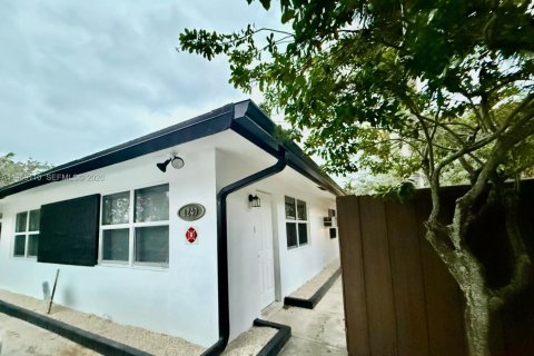 Apartamento en alquiler en Fort Lauderdale, Florida, 1 dormitorio, 246.56 m2 № 2030154 - foto 14