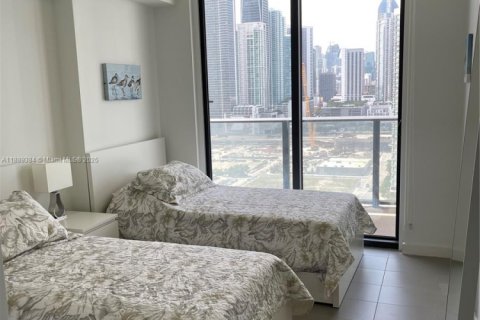 Condo in Miami, Florida, 2 bedrooms  № 1939069 - photo 10