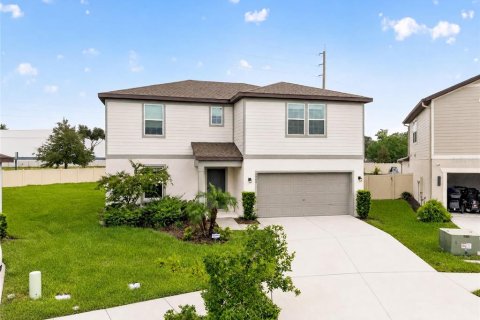 Villa ou maison à Wesley Chapel, Floride 4 chambres, 268.86 m2 № 2285410