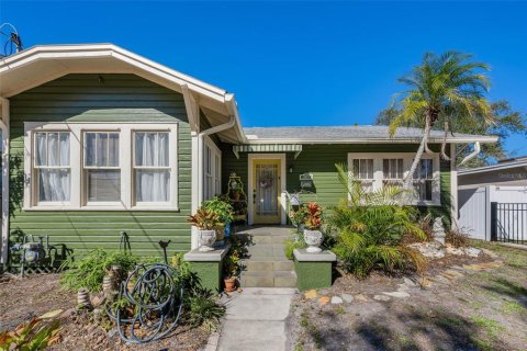 Villa ou maison à vendre à Tampa, Floride: 2 chambres, 115.57 m2 № 2147896 - photo 17