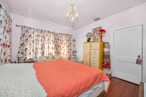 Villa ou maison à vendre à Tampa, Floride: 2 chambres, 115.57 m2 № 2147896 - photo 27