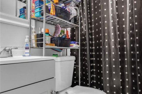 Снять в аренду виллу или дом в Майами, Флорида 4 спальни, 205.13м2, № 1988702 - фото 14