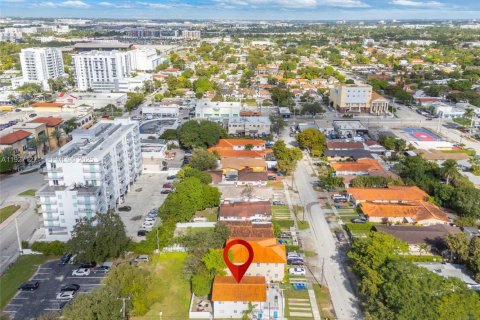 Снять в аренду виллу или дом в Майами, Флорида 4 спальни, 205.13м2, № 1988702 - фото 19