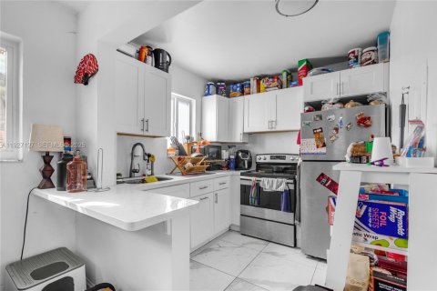 Снять в аренду виллу или дом в Майами, Флорида 4 спальни, 205.13м2, № 1988702 - фото 6