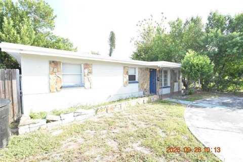 Villa ou maison à louer à Saint Petersburg, Floride: 3 chambres, 96.99 m2 № 2403405 - photo 3