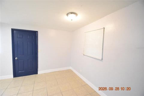 Villa ou maison à louer à Saint Petersburg, Floride: 3 chambres, 96.99 m2 № 2403405 - photo 16