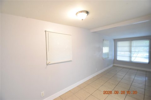 Villa ou maison à louer à Saint Petersburg, Floride: 3 chambres, 96.99 m2 № 2403405 - photo 19