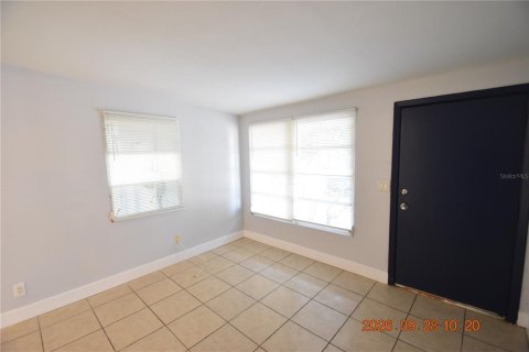 Villa ou maison à louer à Saint Petersburg, Floride: 3 chambres, 96.99 m2 № 2403405 - photo 13