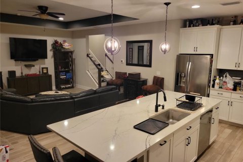 Villa ou maison à louer à Sarasota, Floride: 5 chambres, 287.25 m2 № 2107308 - photo 2