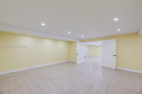 Commercial property in Lake Park, Florida № 2074759 - photo 27