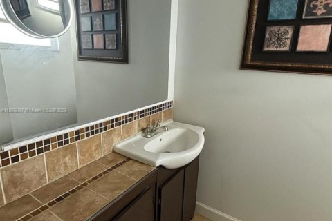 Купить кондоминиум в Майами, Флорида 1 спальня, 98.66м2, № 2169564 - фото 15