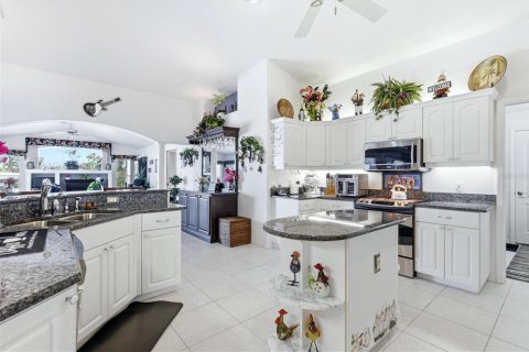 Casa en venta en Port Charlotte, Florida, 3 dormitorios, 244.52 m2 № 2108135 - foto 21