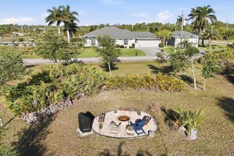 Casa en venta en Port Charlotte, Florida, 3 dormitorios, 244.52 m2 № 2108135 - foto 2