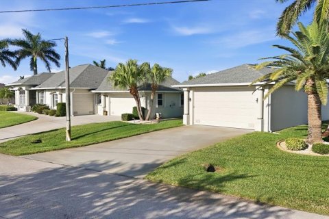 Casa en venta en Port Charlotte, Florida, 3 dormitorios, 244.52 m2 № 2108135 - foto 5
