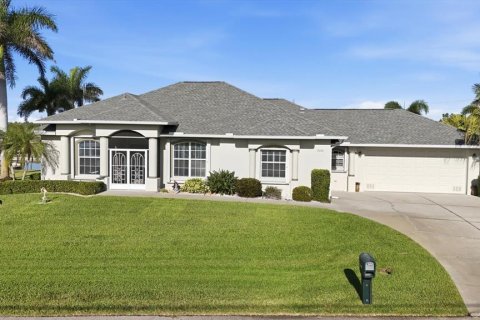 Casa en venta en Port Charlotte, Florida, 3 dormitorios, 244.52 m2 № 2108135 - foto 7