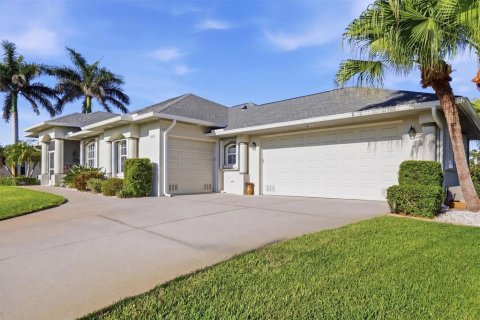 Casa en venta en Port Charlotte, Florida, 3 dormitorios, 244.52 m2 № 2108135 - foto 8