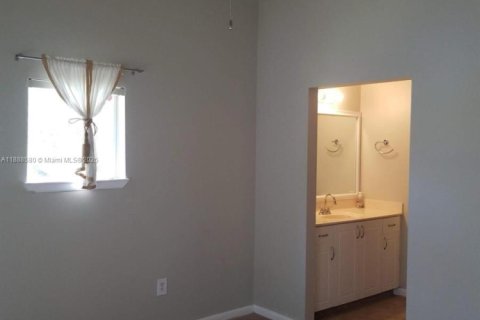 Condominio en venta en West Palm Beach, Florida, 2 dormitorios, 115.76 m2 № 1942430 - foto 5