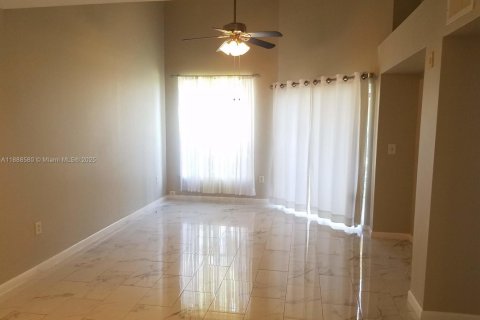 Condominio en venta en West Palm Beach, Florida, 2 dormitorios, 115.76 m2 № 1942430 - foto 20