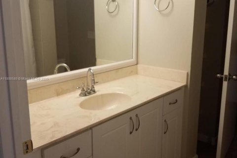 Condominio en venta en West Palm Beach, Florida, 2 dormitorios, 115.76 m2 № 1942430 - foto 19