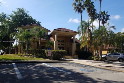 Condominio en venta en West Palm Beach, Florida, 2 dormitorios, 115.76 m2 № 1942430 - foto 1