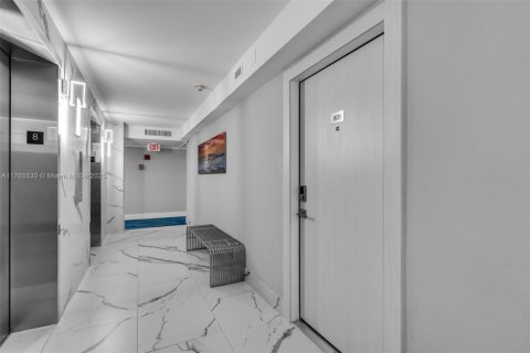 Купить кондоминиум в Халландейл-Бич, Флорида 1 спальня, 89.19м2, № 1867505 - фото 18