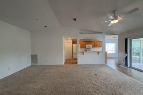 Villa ou maison à louer à Ocala, Floride: 3 chambres, 153.01 m2 № 2425441 - photo 12