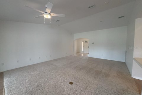 Villa ou maison à louer à Ocala, Floride: 3 chambres, 153.01 m2 № 2425441 - photo 13