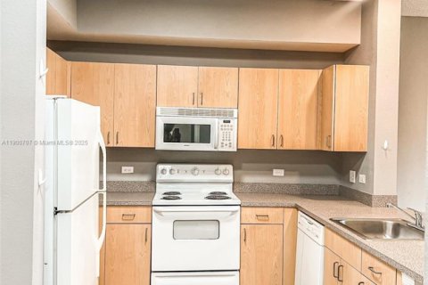 Condominio en alquiler en Fort Lauderdale, Florida, 1 dormitorio, 61.97 m2 № 1951983 - foto 7